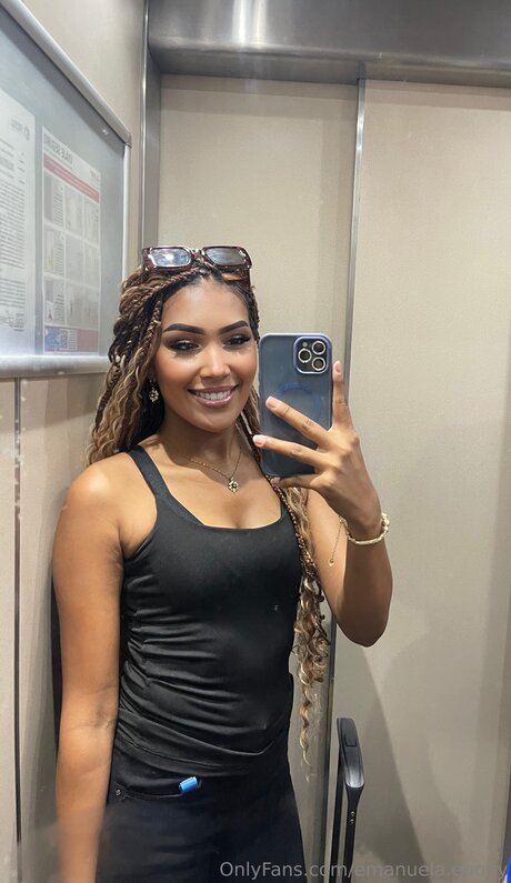 Emanuela Ebony star best pic