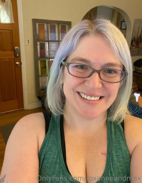 roxanneandmax swingers sexy actress picture