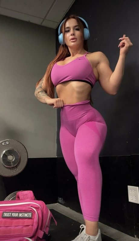 lalalifts model pretty pic