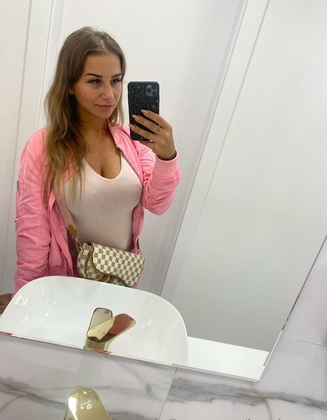 jassiecute model images