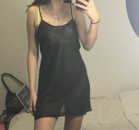 rubylyn_ porn model photo