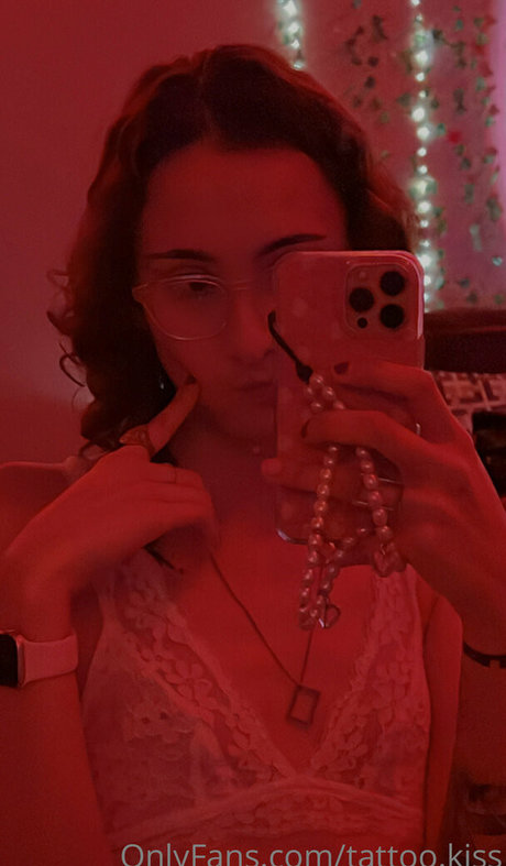 tattoo kiss hot pornstar img