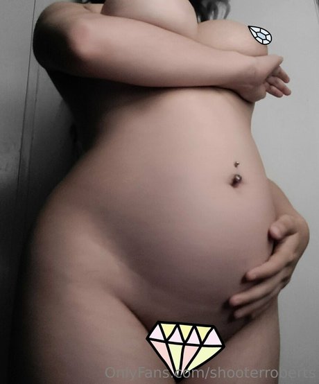 shooterroberts model naked photo