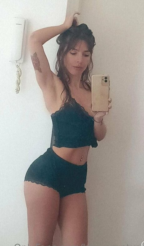 bby arantxa art actress gallery