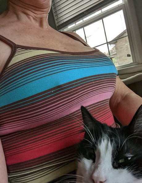 morina model perfect pic