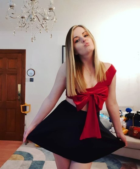 Suzy Lu xxx star gallery