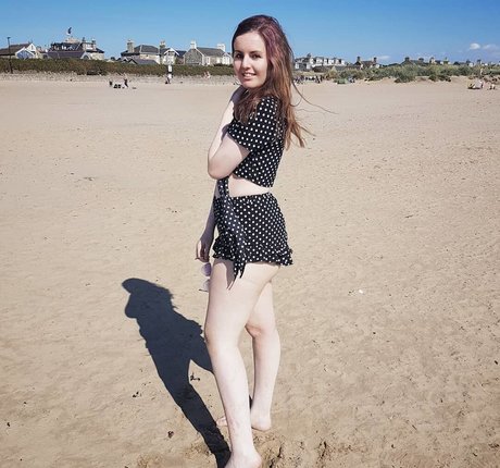 Suzy Lu hot actress pic