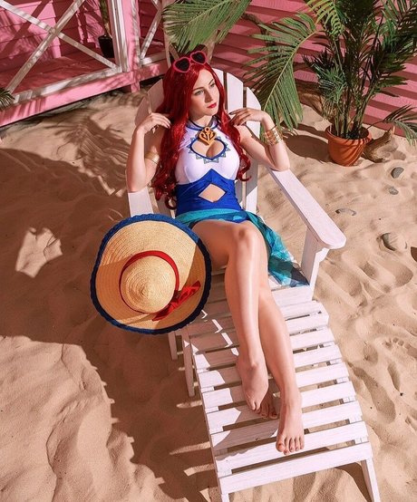 Roxolana nude actress pictures