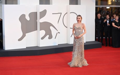 Vanessa Kirby top star pictures