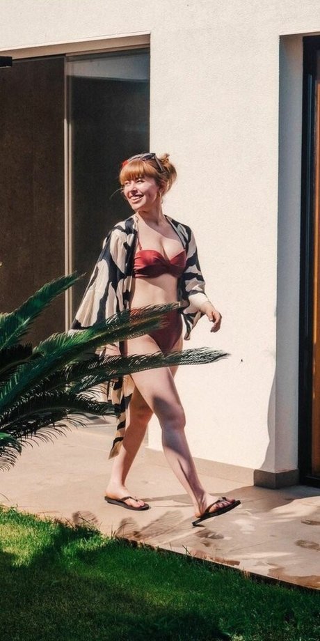 Abbie Budden star sex pics