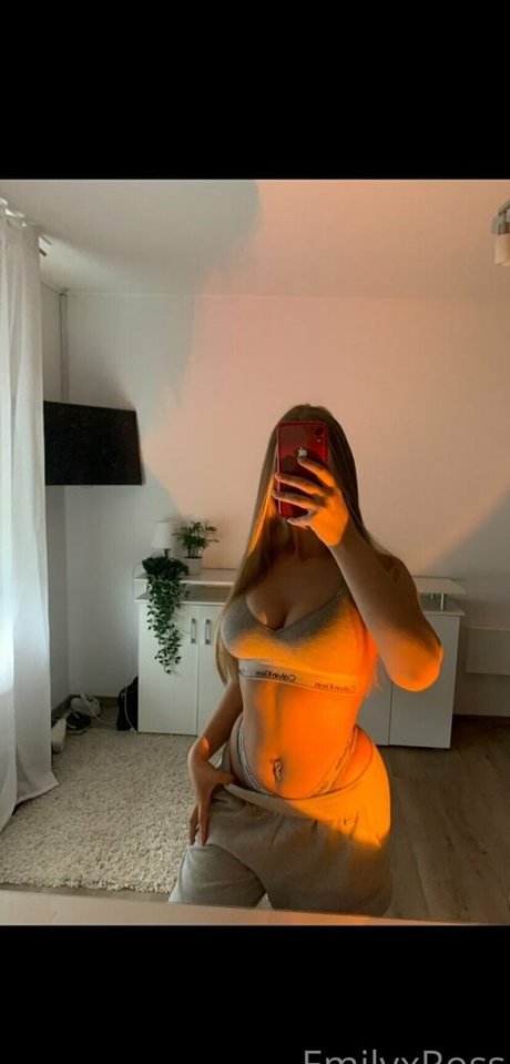 emilyxross perfect model archive