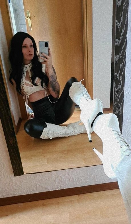 ladyelvendoll star nice picture