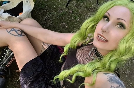 ladyelvendoll pornographic star photo