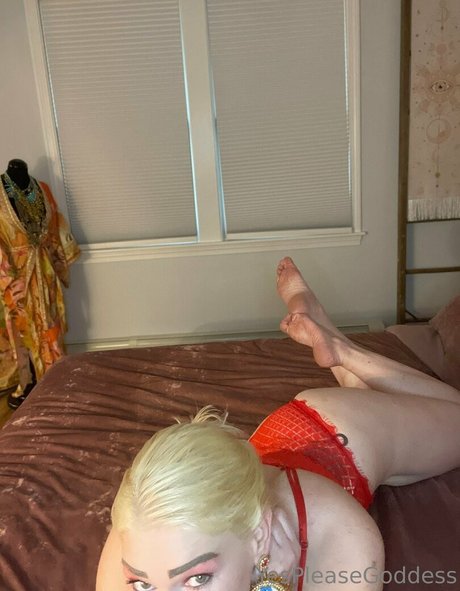 yespleasegoddessof top actress image