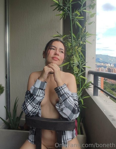 boneth pornstar sex pics