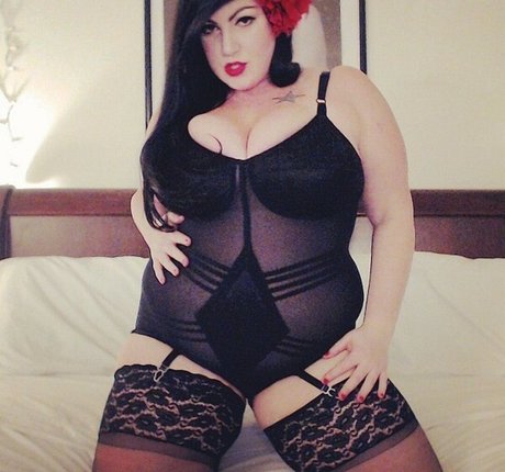 ShellyGreyBBW hd model galleries