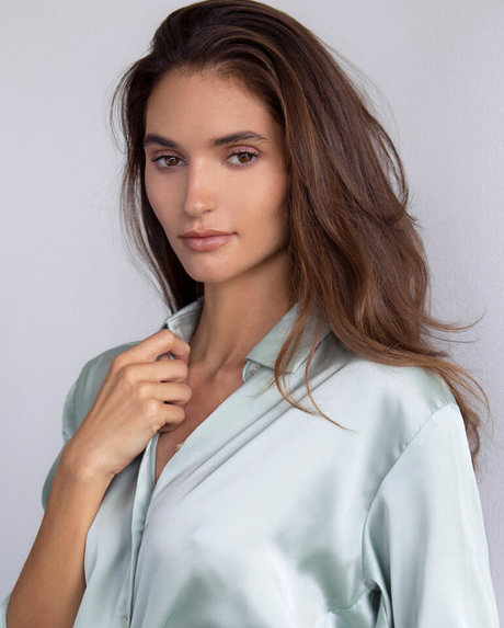 I Will Buy perfect actress images