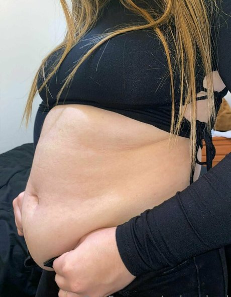 mshazelmel high quality model picture