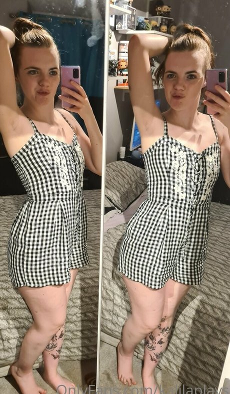 kalilaplays naked star gallery