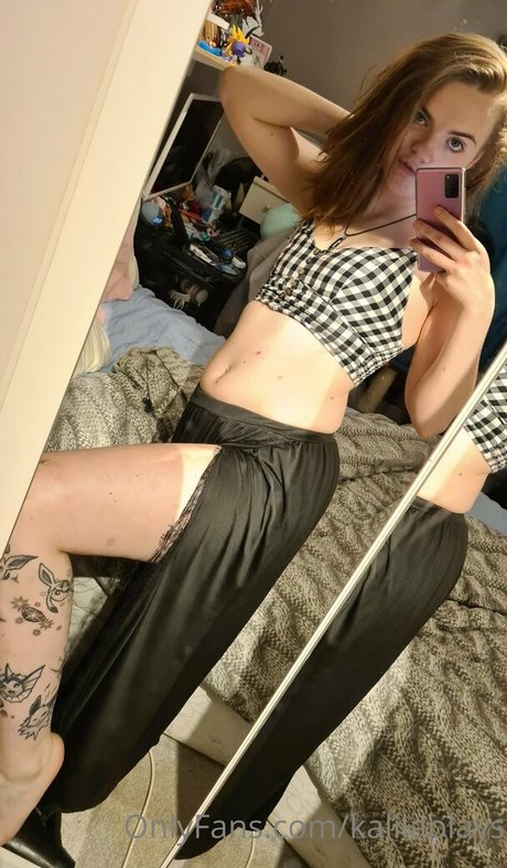 kalilaplays perfect model image