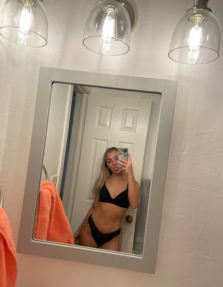 alessandra natalia high quality model images