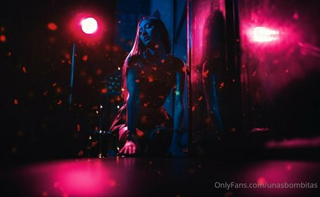 unasbombitas beautiful pornstar photo