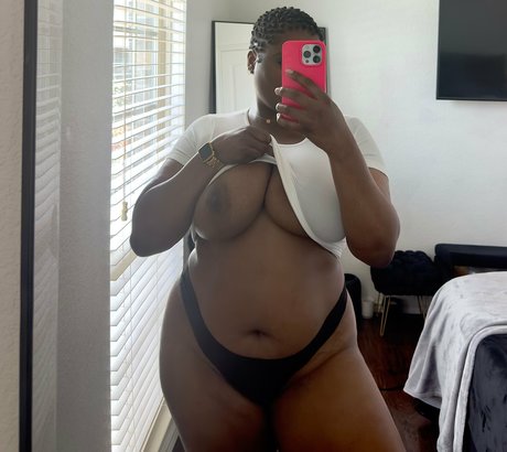 thelingerielounge model nude galleries