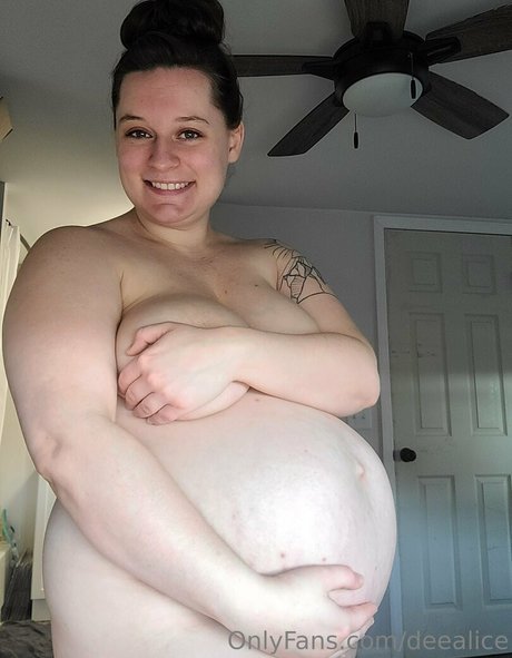 deealice pornstar naked images