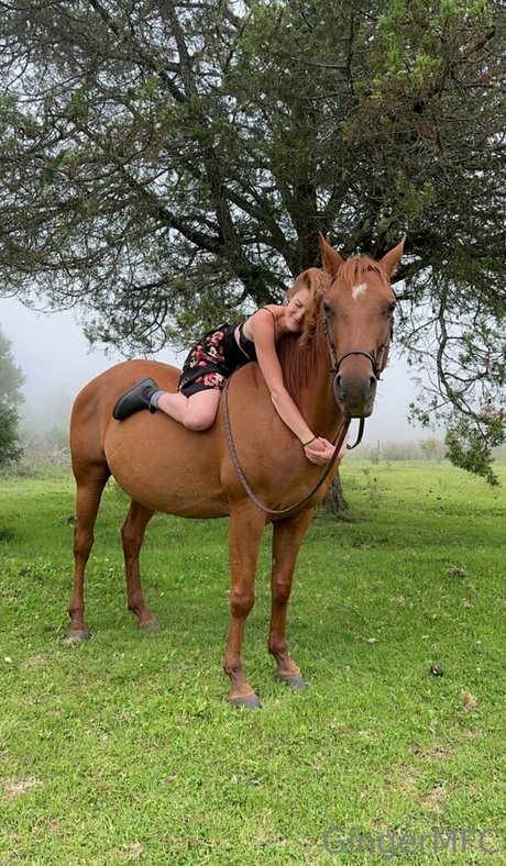 gingermfc model beautiful pics