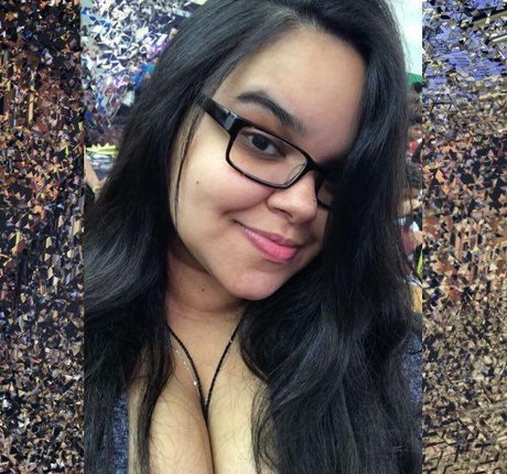 Thalia Brandao adult model images