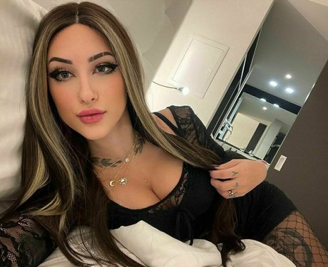 yami liia model adult galleries