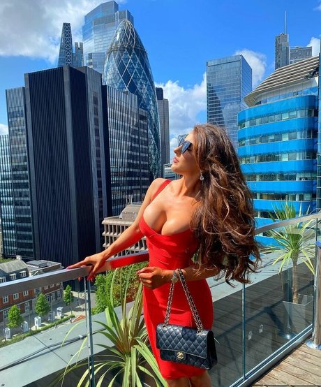 Kayleigh Rose Dematos star pornographic picture