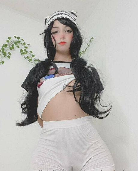 annekuronofree perfect pornstar photos