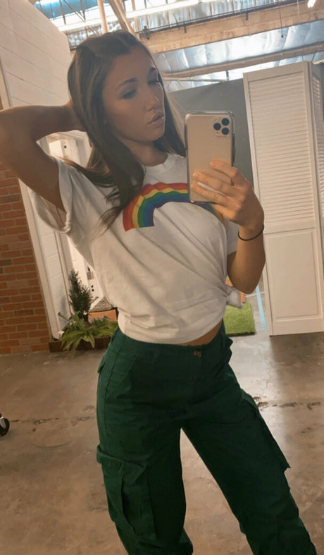 mayawoulfe nice actress images