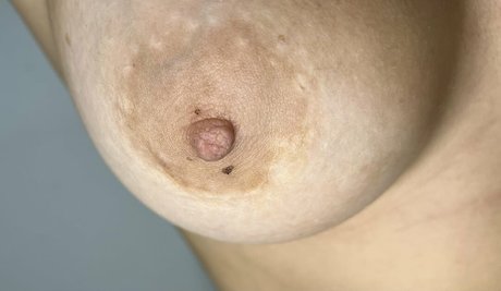 Anabelle Charm beautiful model pics