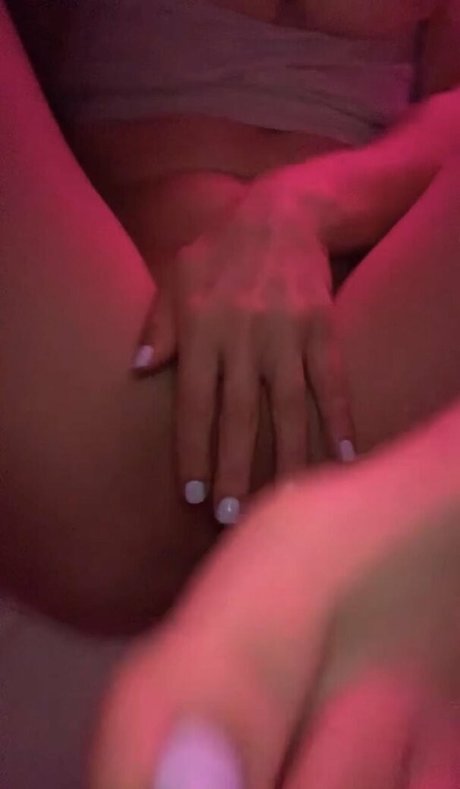 Pop Disastrous high quality pornstar images