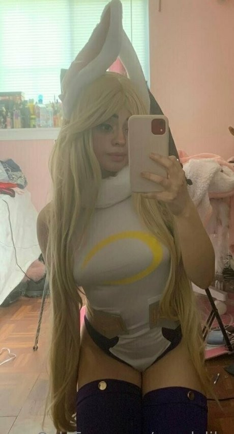 pearlylily pretty pornstar image