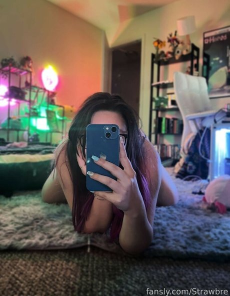 Strawbre pornstar sex image