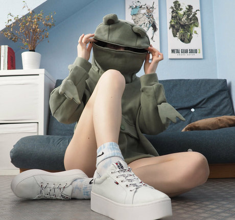 Fawnykid hot actress pictures