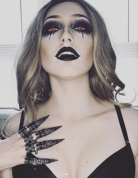 MaisieLynnie star top galleries