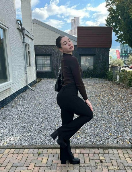 lilu20 adult actress image