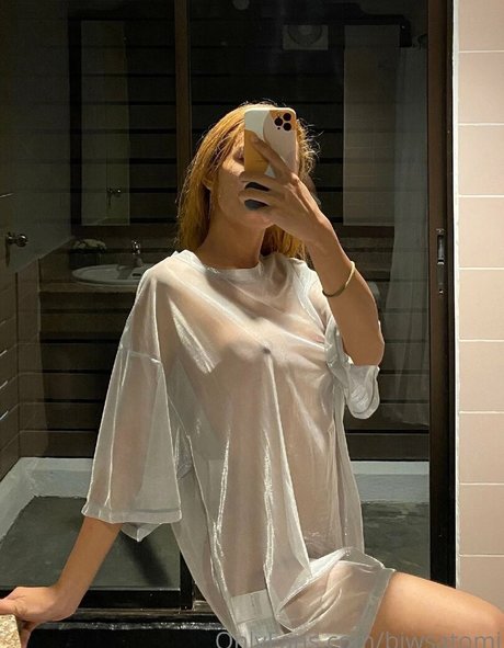 biwsatomi pornstar sexy image