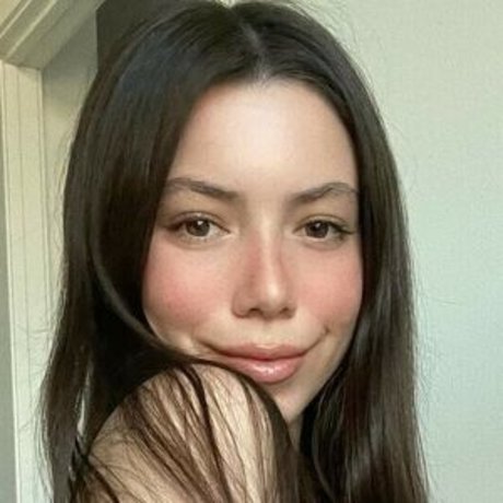 Midajah Rae sexy pornstar photos