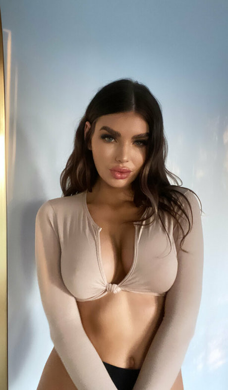 nicolethorne hot model images