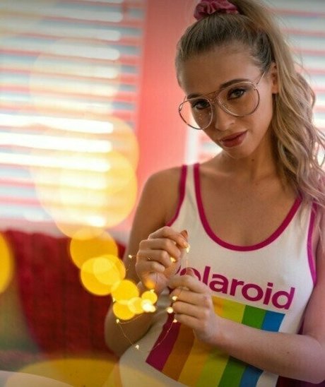 rileyannemodel star beautiful photo