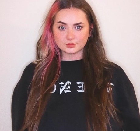 Scoopy pornstar naked image