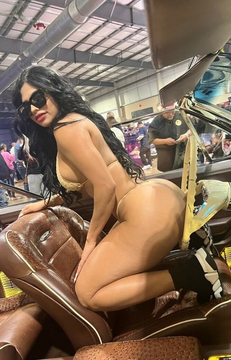 Azleal nude star archive