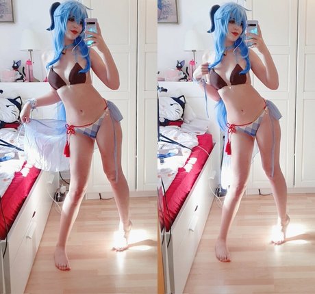 Yuneeko_ high quality model pic