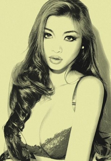 Naomi Black model xxx pictures