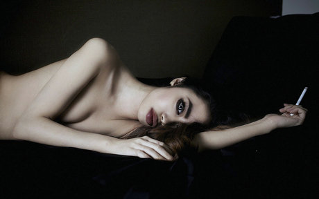 Naomi Black naked model galleries